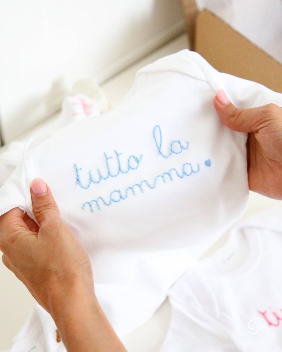 Body neonato personalizzato con frase ricamata - Piccino store