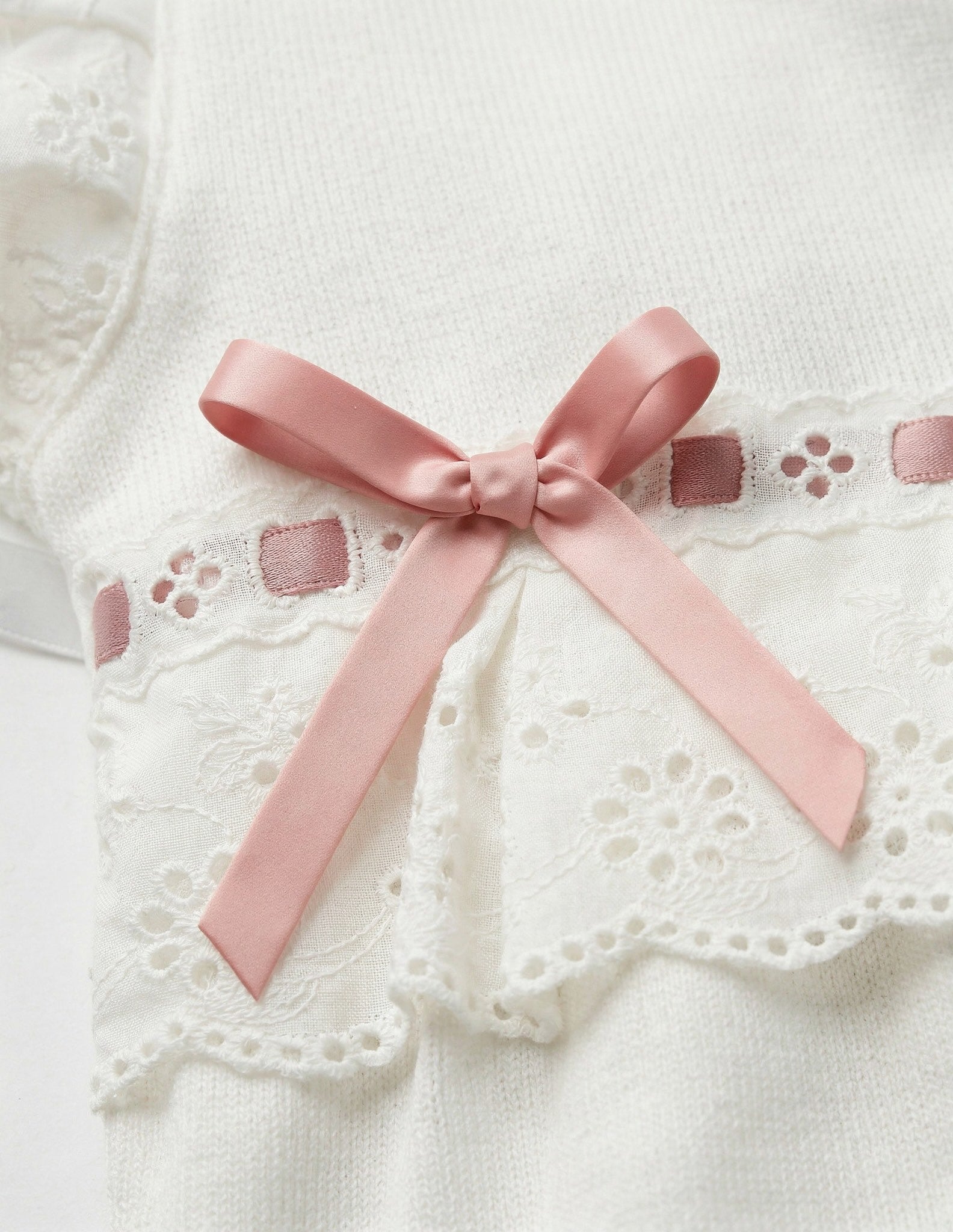 Pagliaccetto sangallo con fiocco rosa