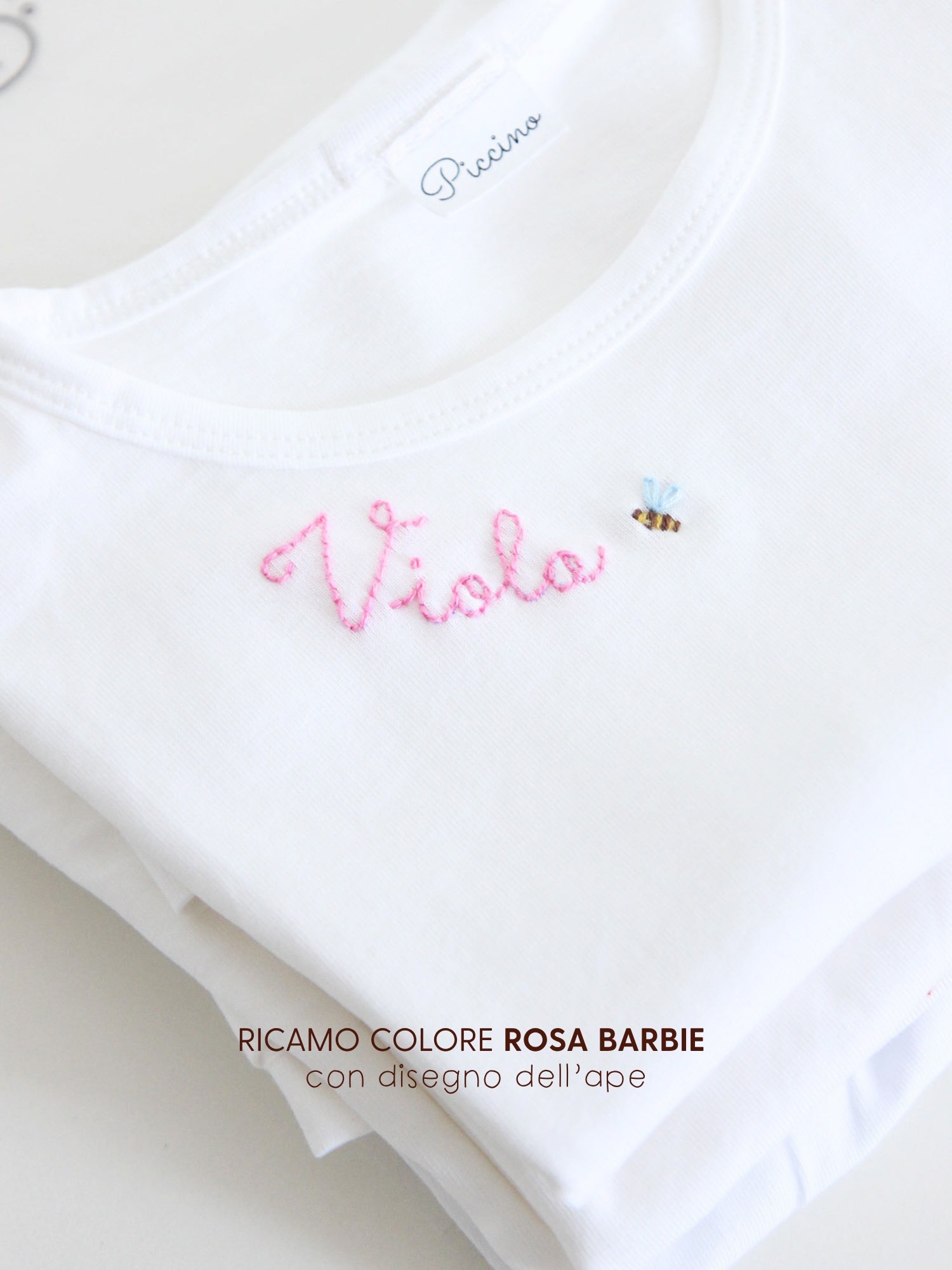 T-shirt nome e ricamino